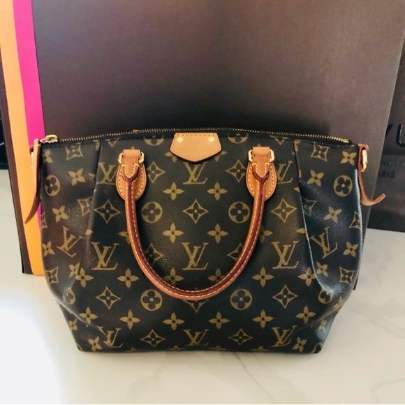 Louis Vuitton Monogram Turenne PM - Picture 9 of 16